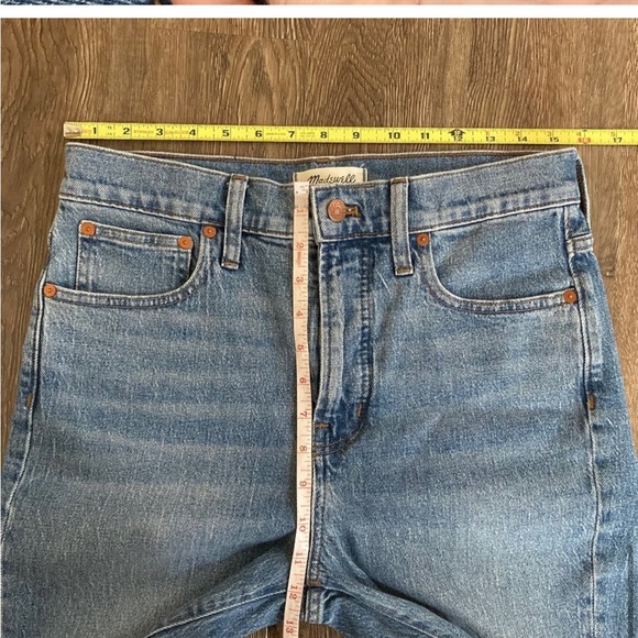 Madewell The Perfect Vintage Jean in Ainsworth Wash - Picture 7 of 8